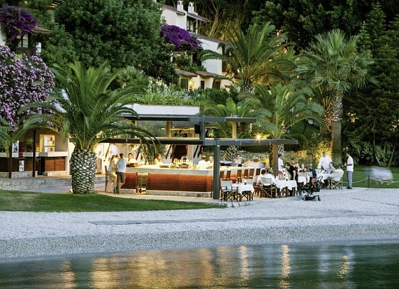 Hillside Beach Club