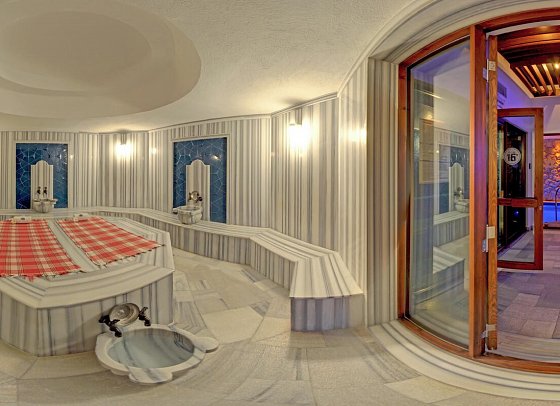 Montana Pine Resort Hotel & Spa