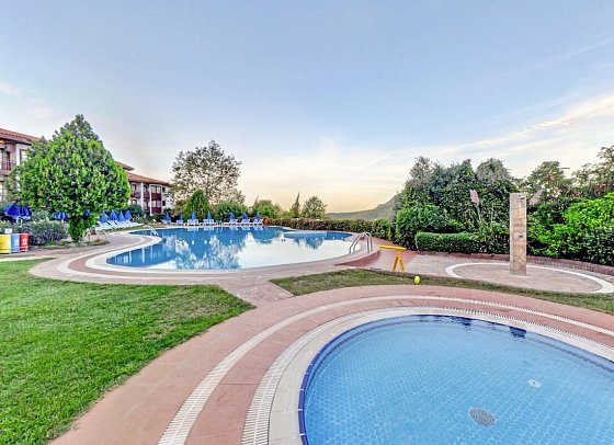 Montana Pine Resort Hotel & Spa