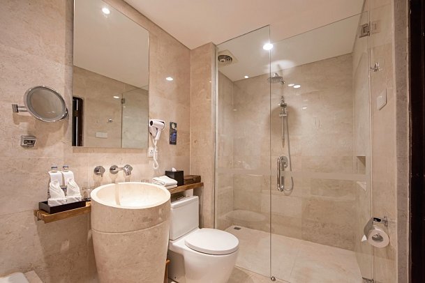 Legian Beach Hotel - Beispiel Bad Deluxe (Zimmercodierung UP1)