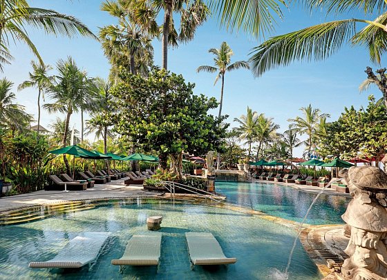 Legian Beach Hotel