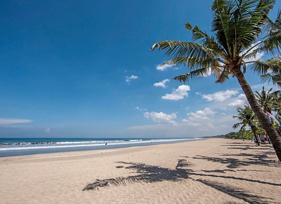 Legian Beach Hotel