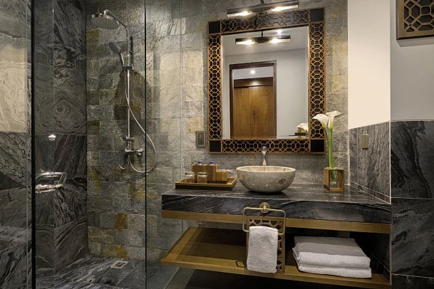 Akana Boutique Hotel Sanur - Badbeispiel Superior und Deluxe Pool View (Zimmercodierungen US1 & UDP)