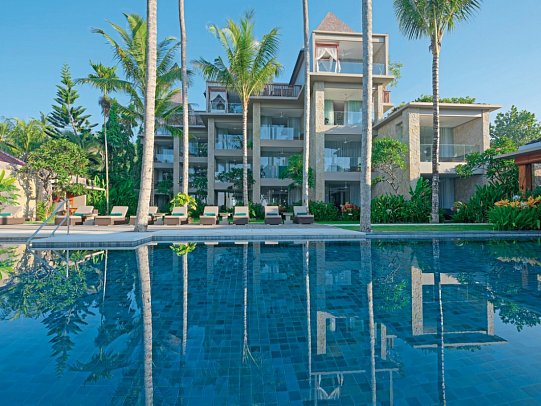 Candi Beach Resort & Spa