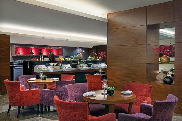 Sheraton Dubai Creek Hotel & Towers