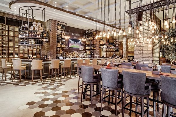 Amwaj Rotana Jumeirah Beach - JB's Gastropub