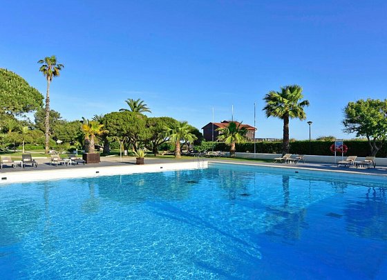 Pestana Dom João II Beach & Golf Resort