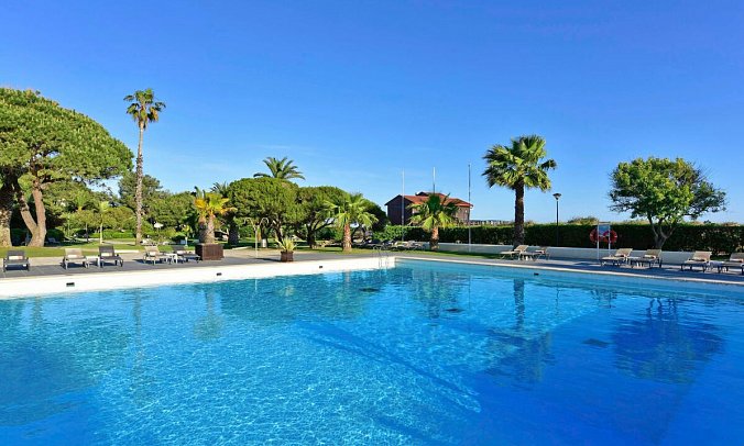 Pestana Dom João II Beach & Golf Resort