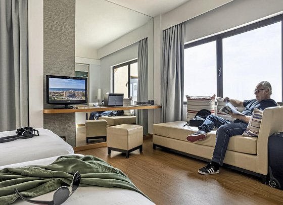 Pestana Dom João II Beach & Golf Resort - Wohnbeispiel Doppelzimmer Deluxe seitl. Meerblick (Zimmercodierungen D2N & DCN)