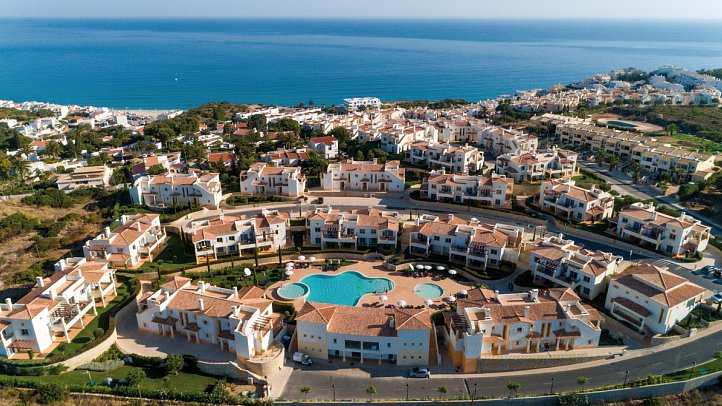 NAU Salema Beach Village