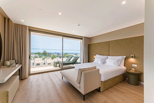 ananea Castelo Suites Algarve - Wohnbeispiel Exclusive Suite Terrasse Glasgarten (Zimmercodierung WT1)