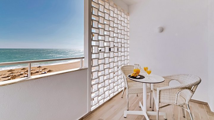 Sol e Mar - Beispiel Balkon Doppelzimmer Meerblick (Zimmercodierung DBM)