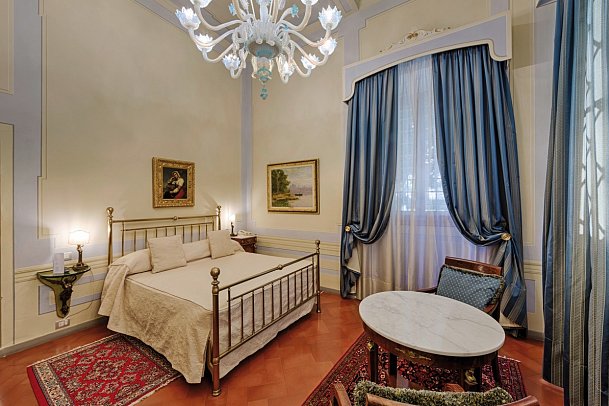 Villa Olmi Firenze - Wohnbeispiel Doppelzimmer Deluxe Villa (Zimmercodierung DD1)