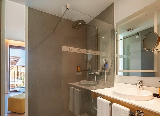 Sentido Galomar - Beispiel Bad Suite seitl. Meerblick (Zimmercodierung WBN)