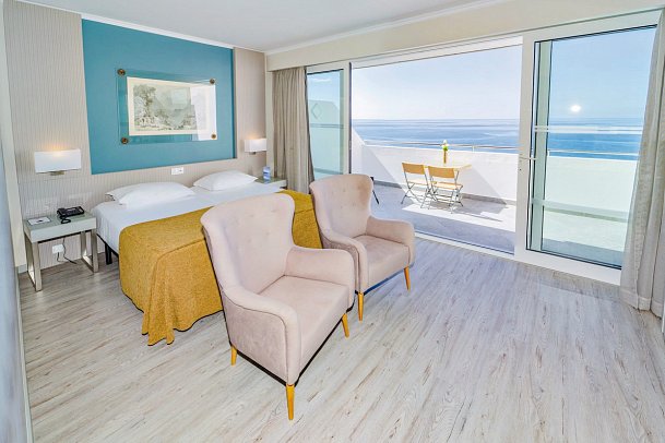 Orca Praia - Wohnbeispiel Doppelzimmer Deluxe Meerblick (Zimmercodierungen DDM, D1M & DDO)