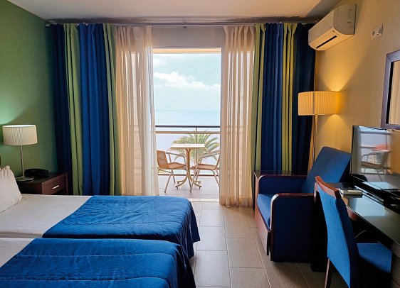 Cais da Oliveira - Wohnbeispiel Studio Meerblick (Zimmercodierungen SBM & S1M)