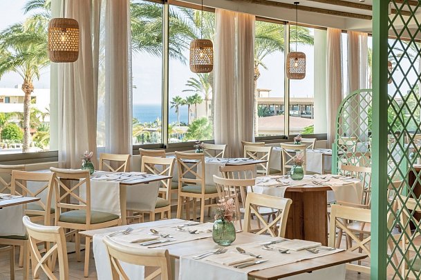 Iberostar Waves Gaviotas Park