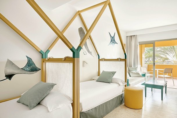 Iberostar Waves Gaviotas Park - Wohnbeispiel Familiensuite (Zimmercodierungen WBN, W2N, W1M, W3M, WMP, W3P, WI1 & WI2)