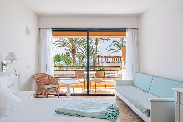 Iberostar Waves Playa Gaviotas - Wohnbeispiel Doppelzimmer seitl. Meerblick (Zimmercodierungen D1N & D2N)