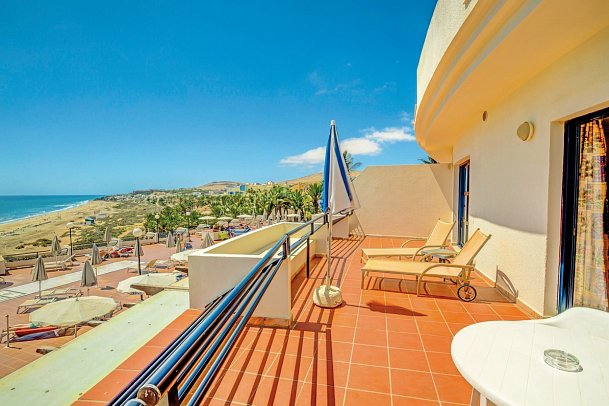 SBH Crystal Beach - Wohnbeispiel Doppelzimmer frontaler Meerblick (Zimmercodierung DBO)