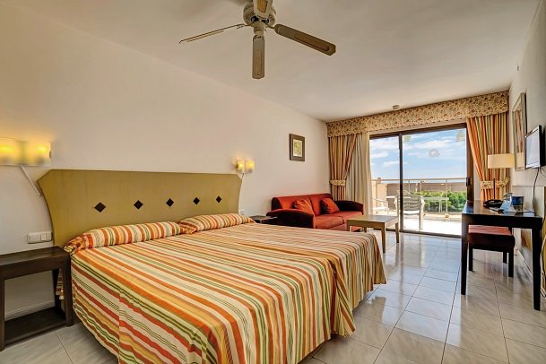 SBH Taro Beach - Wohnbeispiel Doppelzimmer (Zimmercodierungen DG1 & DP1)