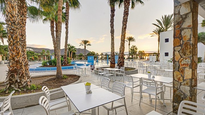 Playitas Aparthotel