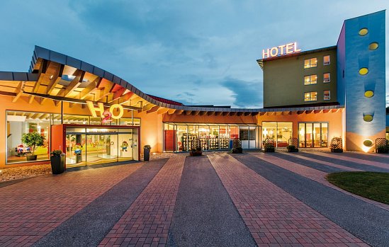 H2O Hotel-Therme-Resort