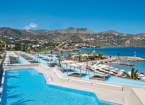Zeus Eleva Mirabello Bay