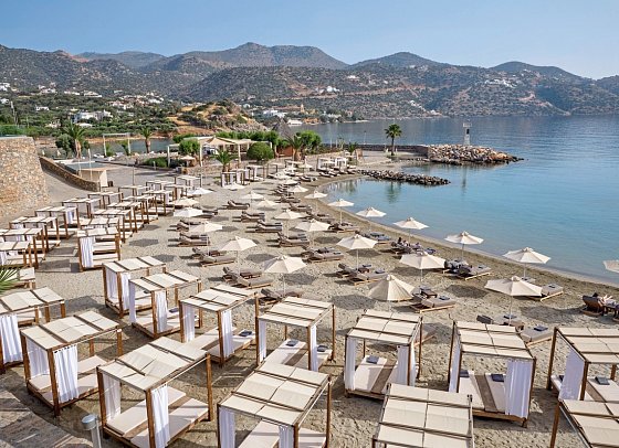 Zeus Eleva Mirabello Bay