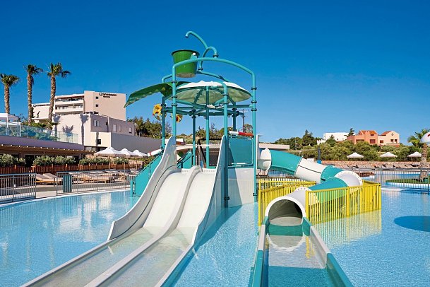 Zeus Eleva Mirabello Bay