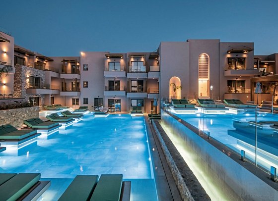 Paralos Venus Suites