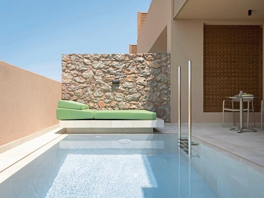 Paralos Venus Suites