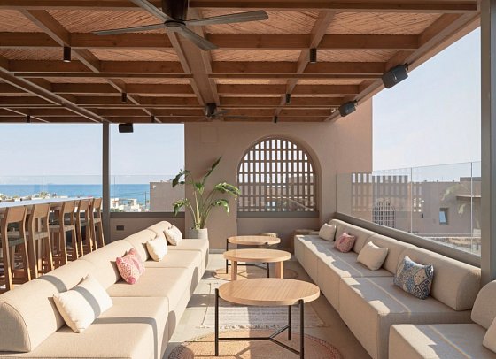 Paralos Venus Suites
