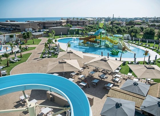 Senseana Sea Side Resort & Spa