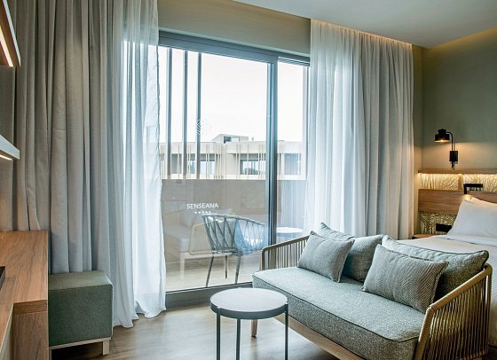 Senseana Sea Side Resort & Spa - Wohnbeispiel Doppelzimmer Gartenblick (Zimmercodierung DBG)