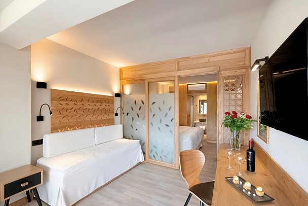 Atlantis - Wohnbeispiel Familienzimmer Standard (Zimmercodierung FG1)