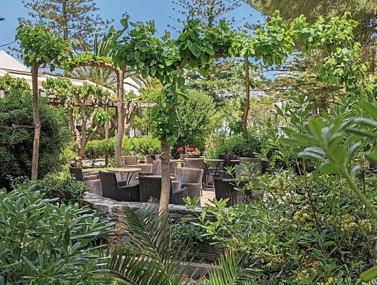 Apollonia Beach Resort & Spa