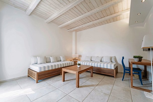 Ostria Resort & Spa - Wohnbeispiel Familienzimmer Superior Gartenblick (Zimmercodierung FSG)