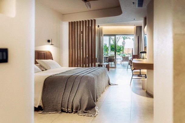 Ostria Resort & Spa - Wohnbeispiel Doppelzimmer Deluxe Swim-Up (Zimmercodierung DDQ)