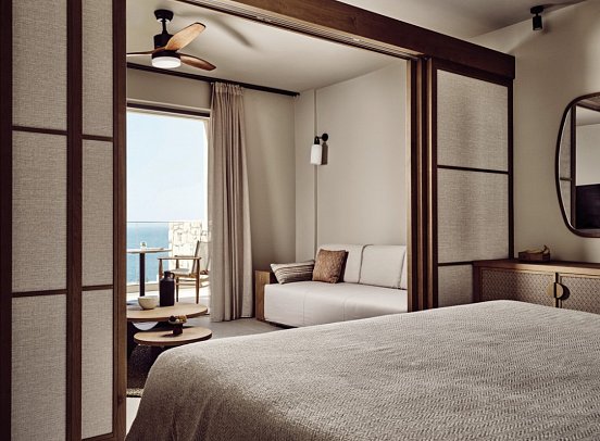 The Royal Senses Resort & Spa, Curio Collection by Hilton - Wohnbeispiel Suite Familie Meerblick (Zimmercodierung WIM)