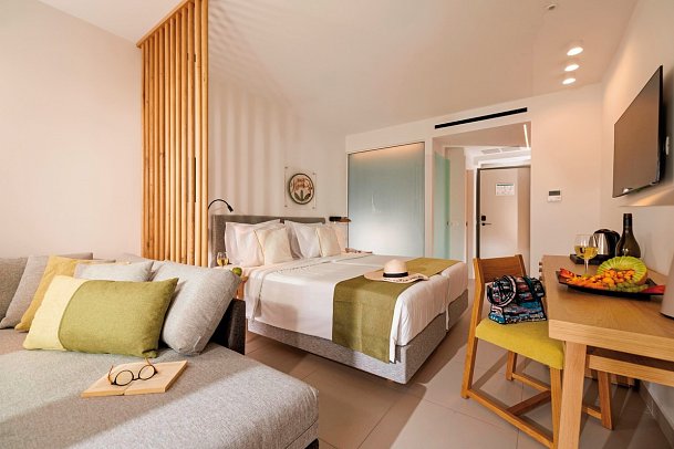 Anissa Beach - Zimmercodierung DFG