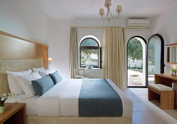 Coriva Beach - Wohnbeispiel Doppelzimmer Gartenblick (Zimmercodierung DBG)