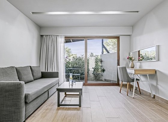 Almyra Hotel & Village - Wohnbeispiel Suite Deluxe (Zimmercodierung WD1)