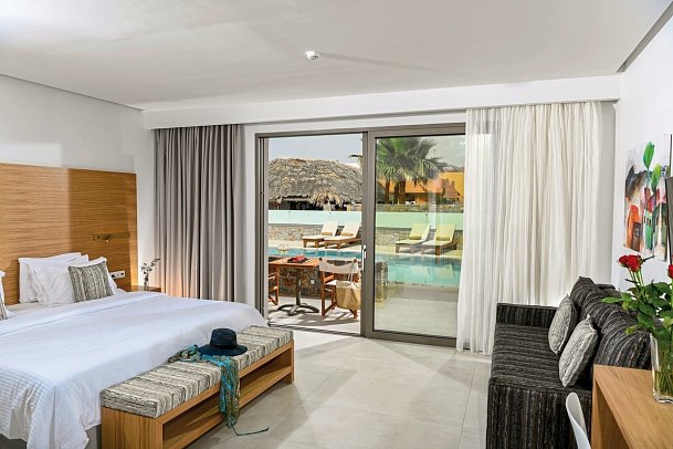 High Beach White - Wohnbeispiel Suite Deluxe Swim-Up (Zimmercodierung WDQ)