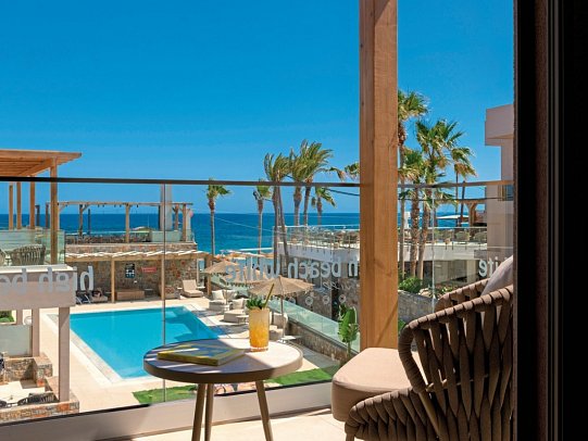 High Beach White - Wohnbeispiel Suite Deluxe Meerblick (Zimmercodierung WDM)