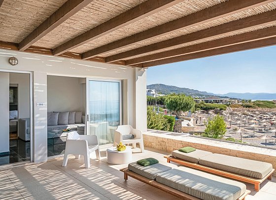 Kakkos Beach - Wohnbeispiel Juniorsuite Meerblick (Zimmercodierung JBM)