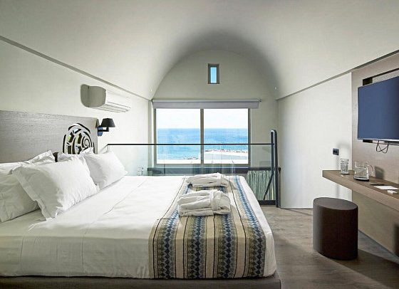 Kakkos Beach - Wohnbeispiel Maisonette Meerblick (Zimmercodierung MBM)