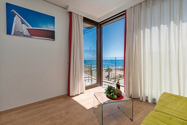Kriti Beach Hotel - Wohnbeisspiel Juniorsuite Meerblck (Zimmercodierung JSM)