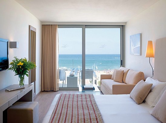 Kriti Beach Hotel - Wohnbeispiel Juniorsuite Meerblick (Zimmercodierung JSM)