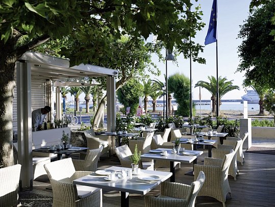 Kyma Suites Beach Hotel